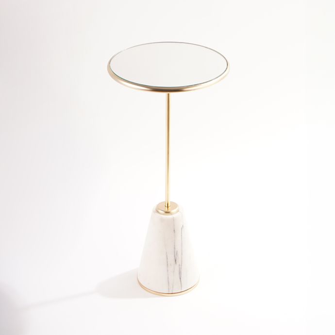 Arlo Drinks Table