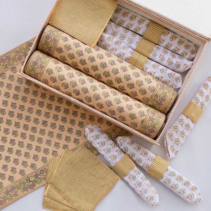 Mango Melody Table Set